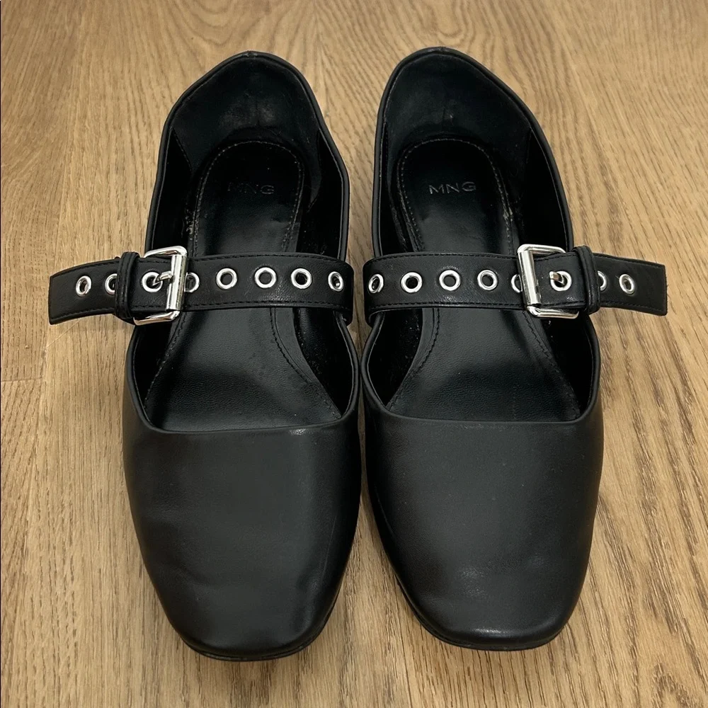 Mango Black Flats with‎ Studded Strap Size US 5 EU 35